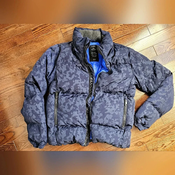 GAP Down Filled Blue Camo Winter Jacket missed  Hoodie size XS - Picture 1 of 5